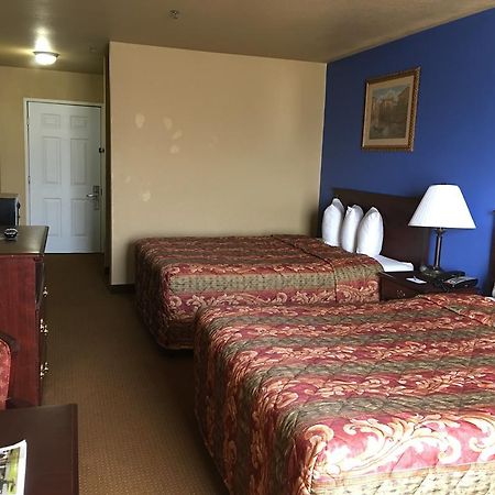 Econo Lodge Inn & Suites Greenbrier Exterior foto