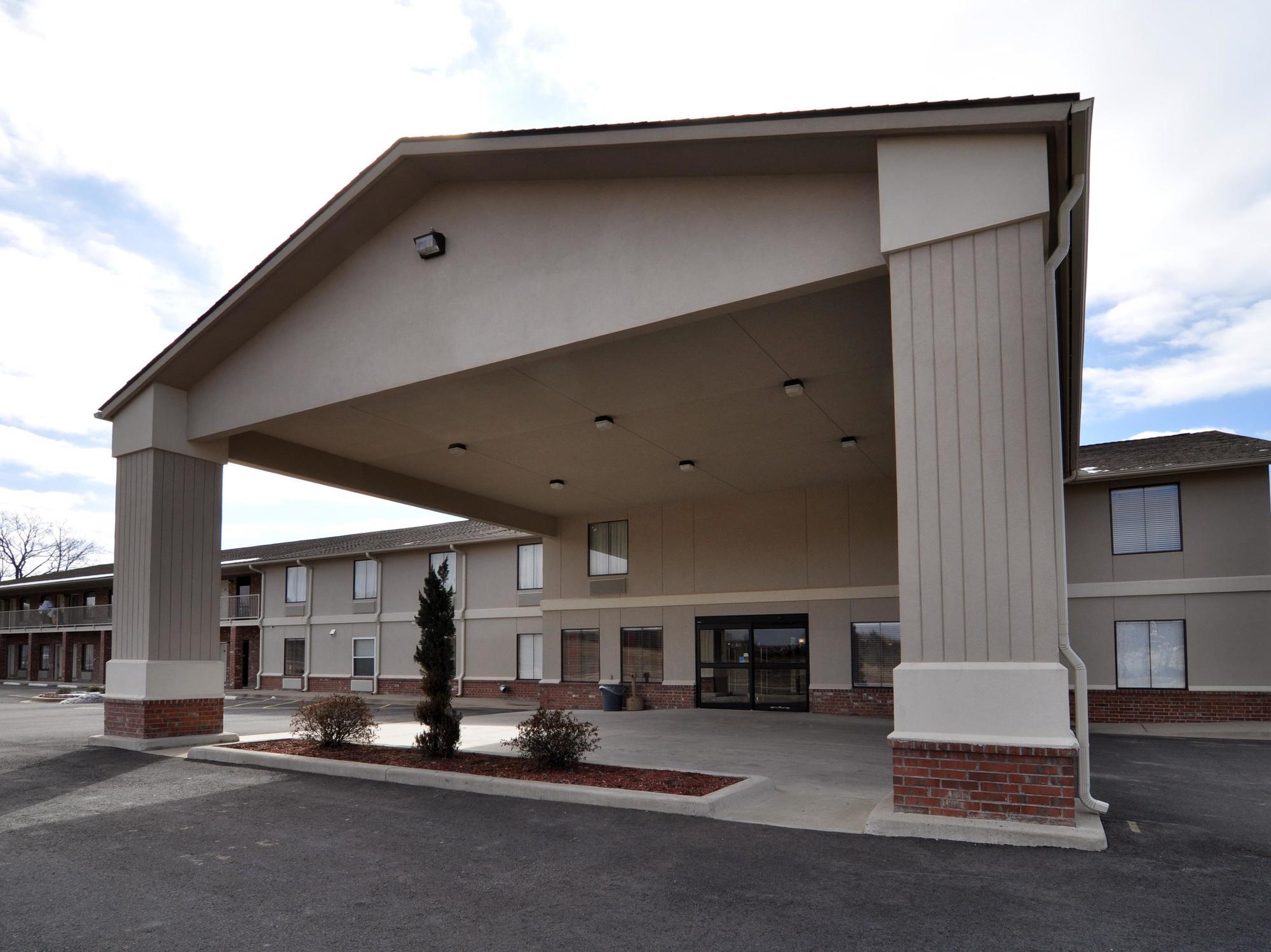 Econo Lodge Inn & Suites Greenbrier Exterior foto